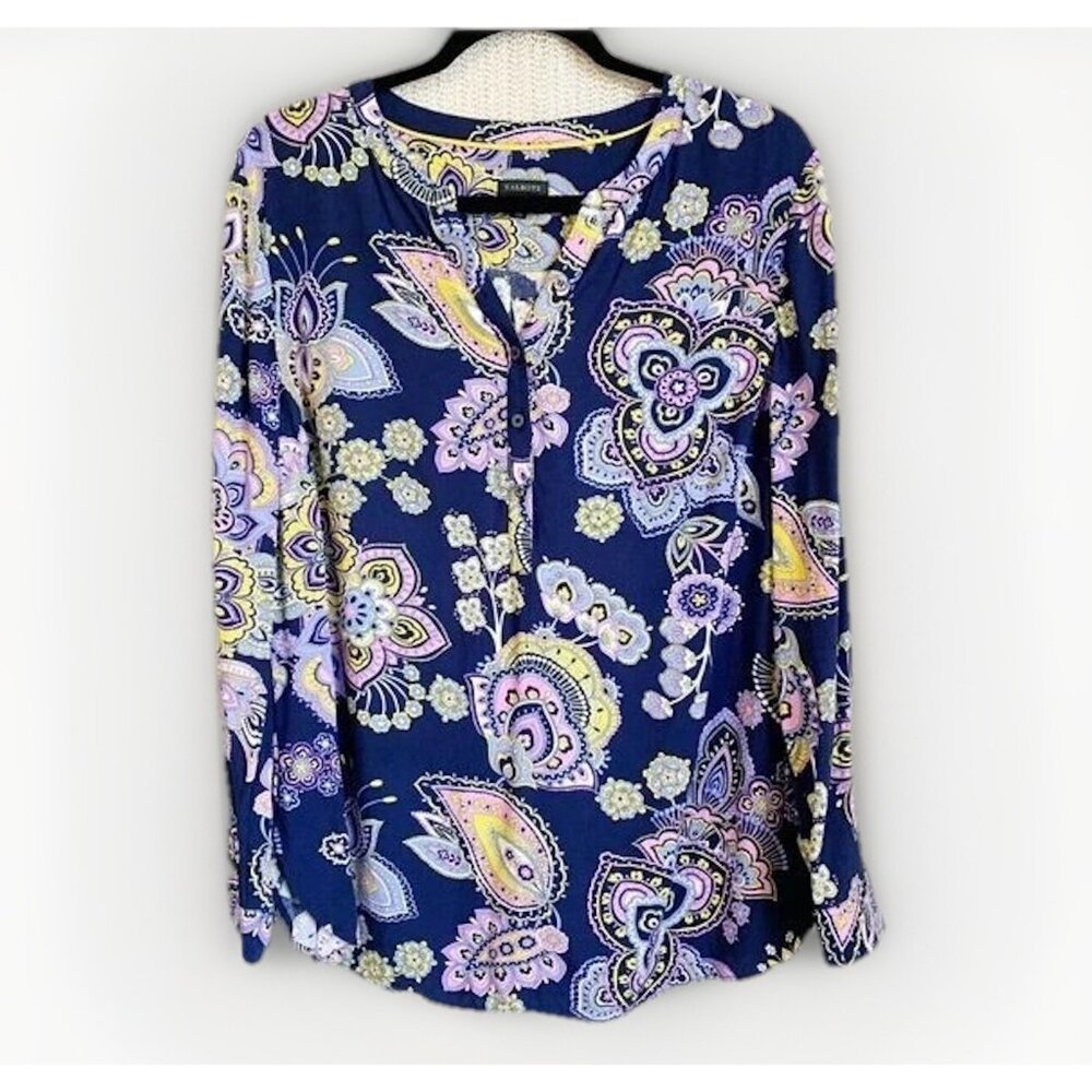 Talbots Blue Paisley Button Down Top Womens Medium Long Sleeve Casual Y-Neck